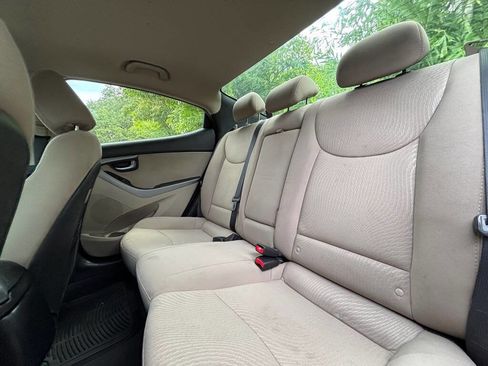 Used 2015 Hyundai Elantra SE w/ Option Group 02 image 13