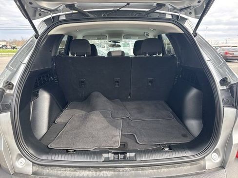 Used 2022 Ford Escape SE w/ Cold Weather Package image 11