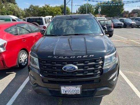 Used 2017 Ford Explorer Sport w/ Equipment Group 401A AWD/4WD image 3