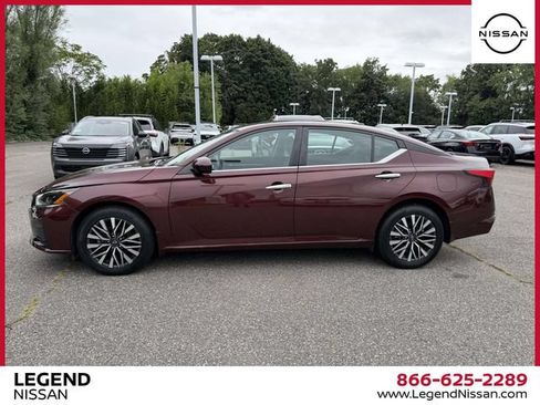 Certified 2023 Nissan Altima 2.5 SV AWD/4WD image 7