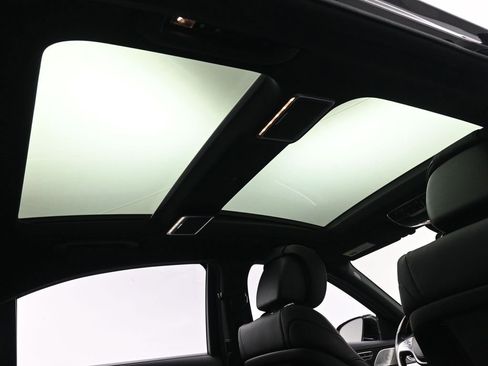 Used 2016 Mercedes-Benz S 550 4MATIC Sedan image 23