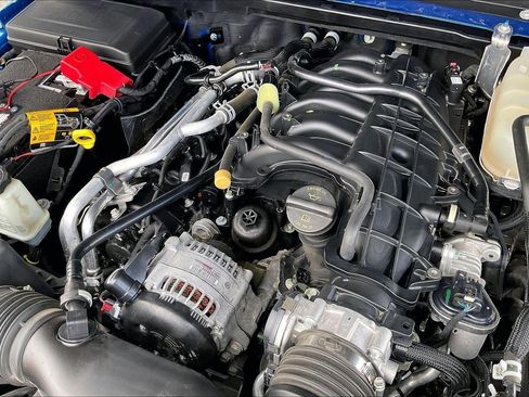 Used 2023 Jeep Gladiator Sport w/ Trailer Tow Package image 35