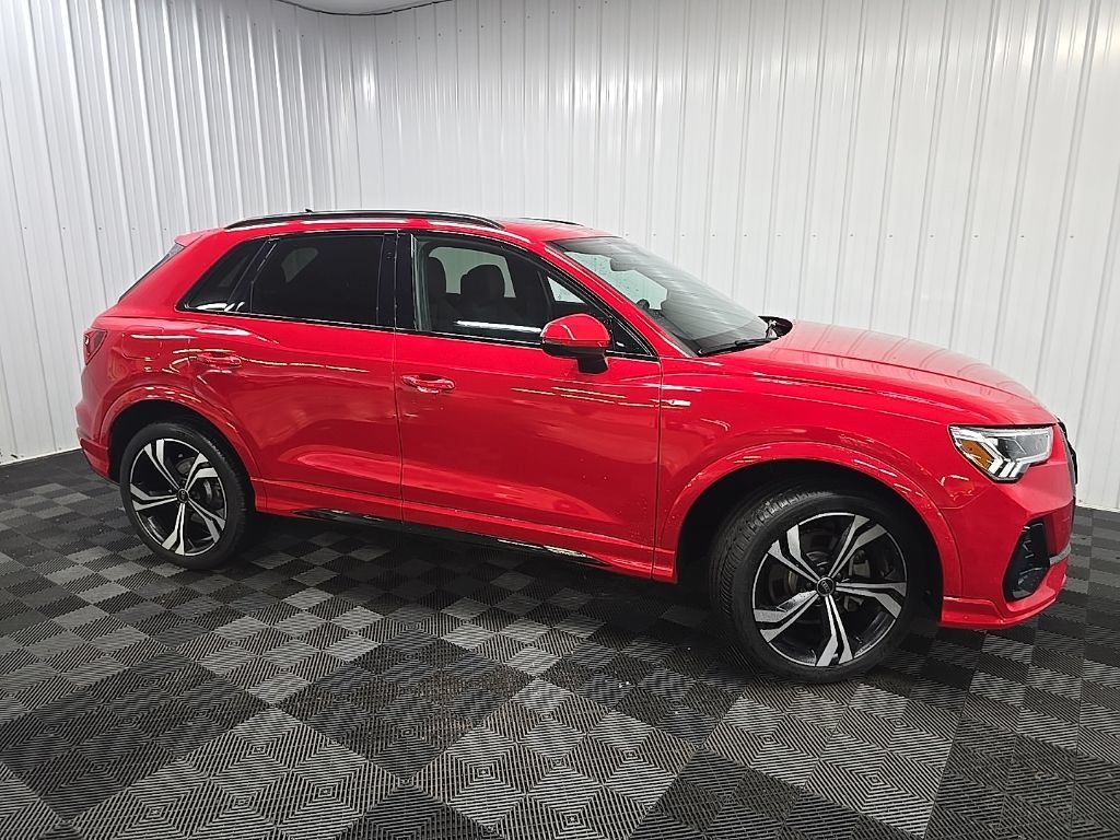 Used 2023 Audi Q3 2.0T Premium Plus AWD/4WD image 1