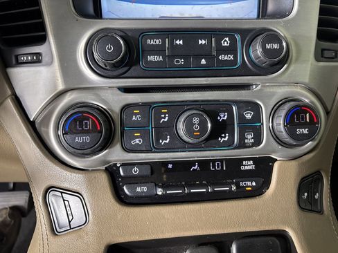 Used 2019 GMC Yukon SLT RWD image 16
