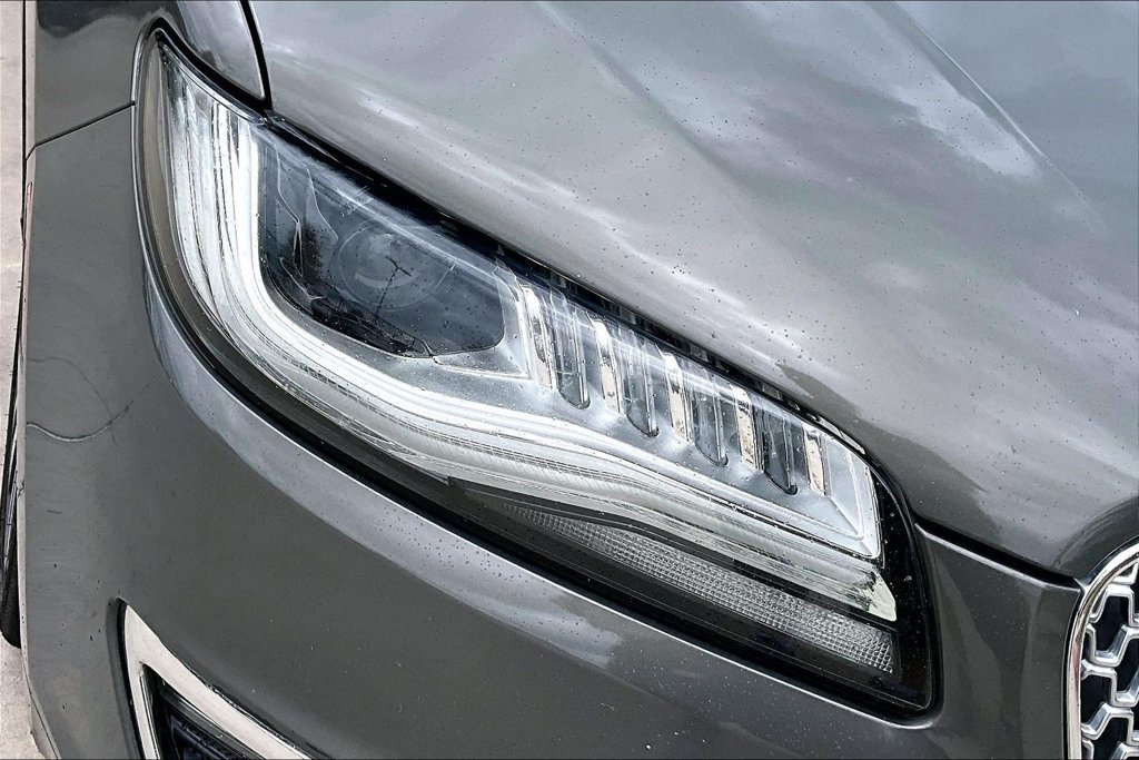Used 2017 Lincoln MKZ Reserve FWD image 34