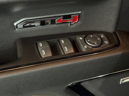 Certified 2023 GMC Sierra 1500 AT4 w/ AT4 Preferred Package AWD/4WD image 12