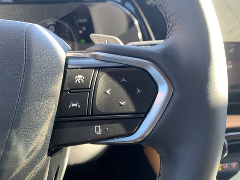 Used 2025 Lexus NX 450h+ AWD w/ Luxury Package image 20