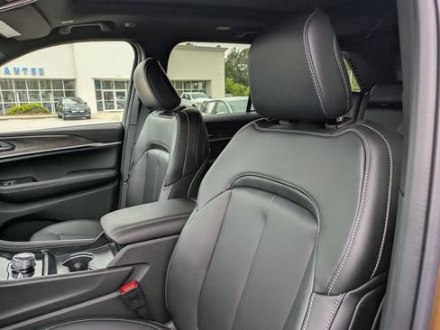 New 2026 Jeep Grand Cherokee Limited AWD/4WD image 14