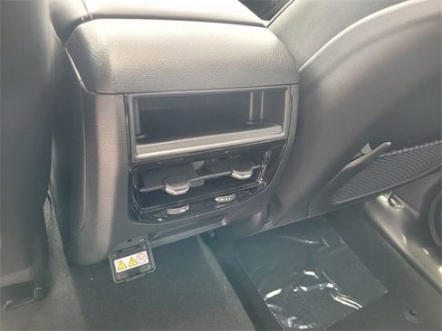 New 2025 Jeep Grand Cherokee Limited image 7