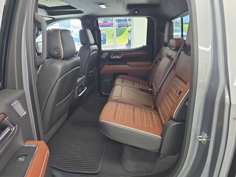 Used 2023 GMC Sierra 1500 Denali Ultimate image 10