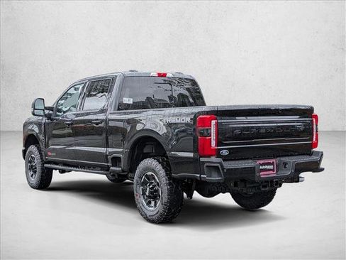 New 2026 Ford F250 Platinum w/ Tremor Off-Road Package AWD/4WD image 9