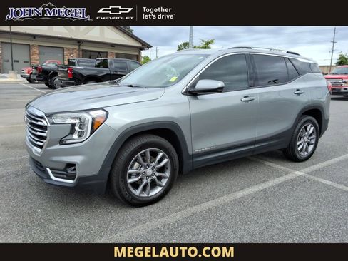 Certified 2024 GMC Terrain SLT w/ Infotainment Package II AWD/4WD image 1