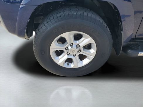 Used 2018 Toyota 4Runner SR5 image 18