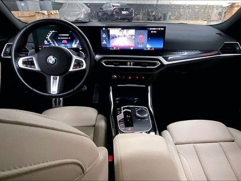 Used 2023 BMW 230i Coupe w/ M Sport Package image 17