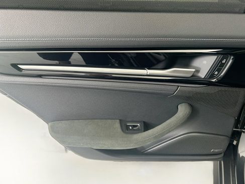 Certified 2025 Porsche Panamera 4 AWD/4WD image 26