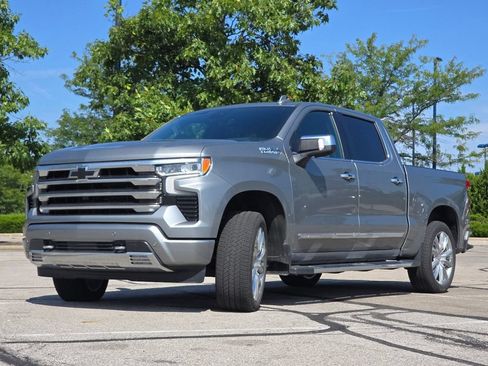 Used 2024 Chevrolet Silverado 1500 High Country w/ Technology Package AWD/4WD image 13