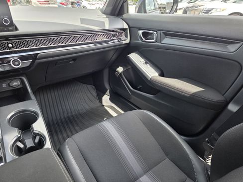 Used 2025 Honda Civic Sport image 15