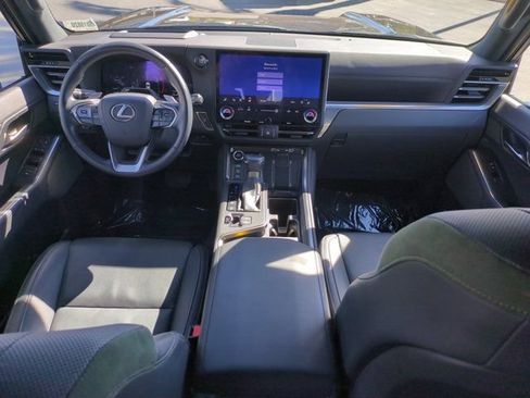 Used 2024 Lexus GX 550 AWD/4WD image 25
