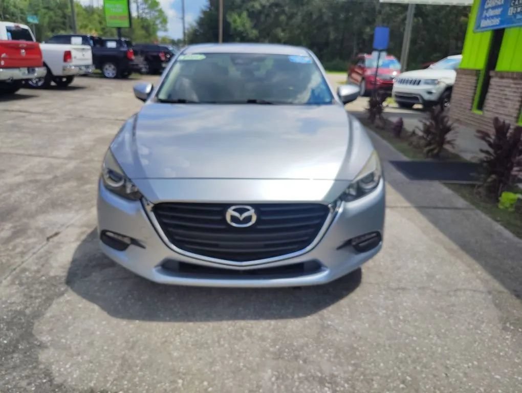 Used 2018 MAZDA MAZDA3 Touring FWD image 2