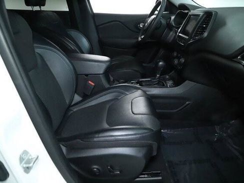 Certified 2023 Jeep Cherokee Altitude Lux image 34