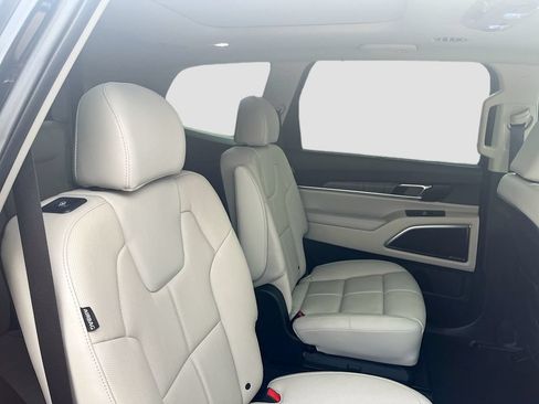 Used 2024 Kia Telluride SX FWD image 30