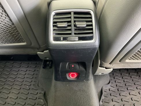 Used 2018 Audi Q3 2.0T Premium w/ Convenience Package image 16