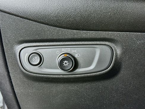 Used 2018 Chevrolet Equinox LT w/ Sun & Infotainment Package AWD/4WD image 10