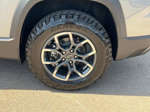 New 2026 Chevrolet Equinox ACTIV w/ Convenience Package III image 16