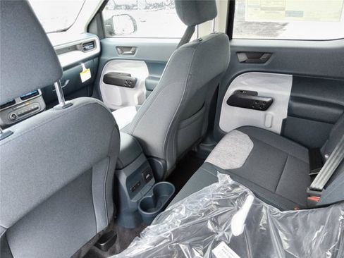New 2026 Ford Maverick XLT w/ XLT Luxury Package FWD image 26
