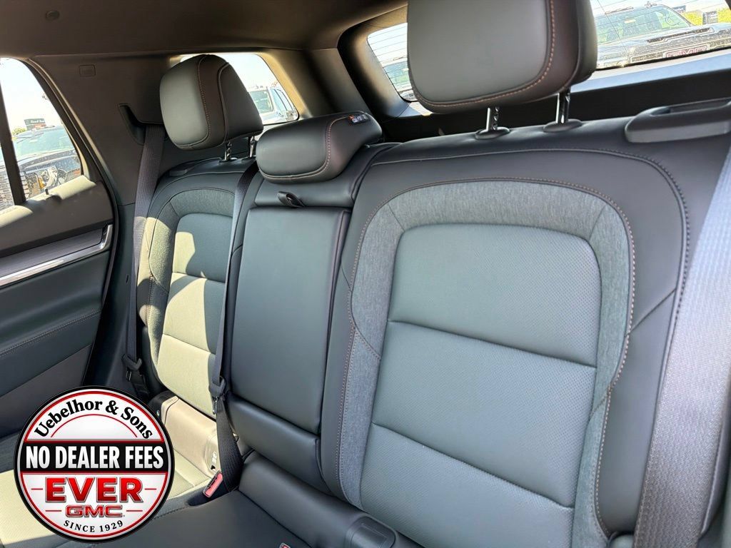 New 2027 GMC Terrain AT4 w/ Convenience Package III AWD/4WD image 18