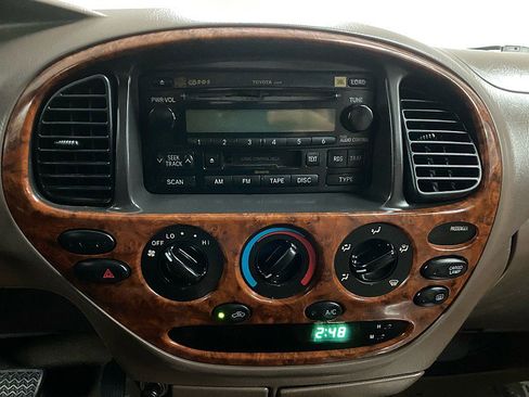Used 2004 Toyota Tundra Limited image 19