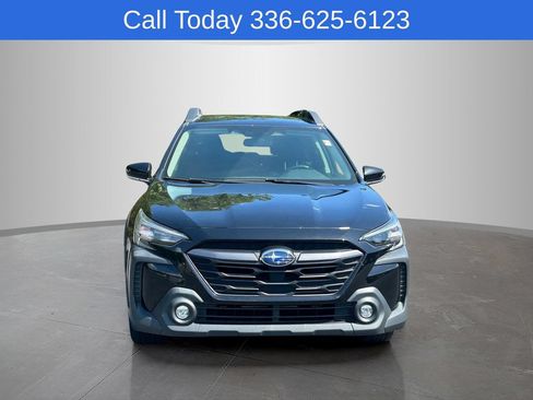 Used 2023 Subaru Outback Premium AWD/4WD image 8
