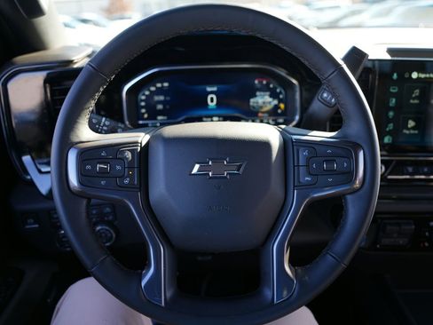 Used 2025 Chevrolet Silverado 2500 ZR2 image 12