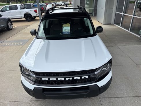 Certified 2025 Ford Bronco Sport Outer Banks w/ Outer Banks Tech Package+ image 12