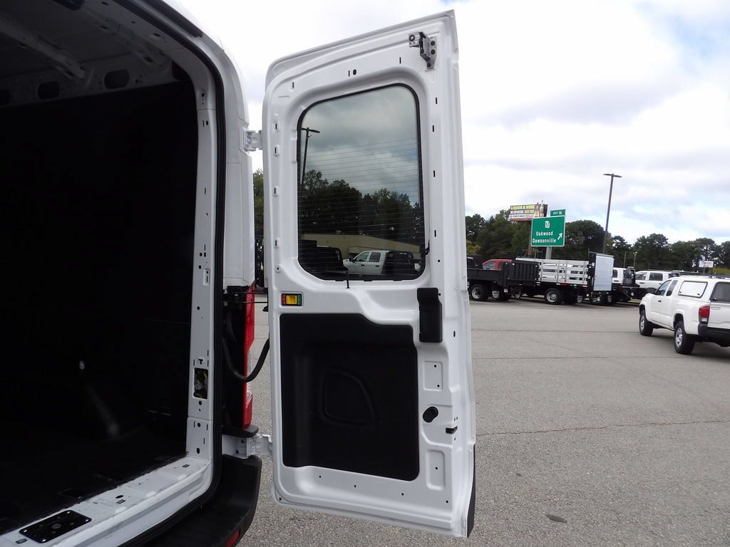 Used 2016 Ford Transit 250 148 Medium Roof RWD image 43