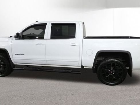 Used 2017 GMC Sierra 1500 SLE image 6