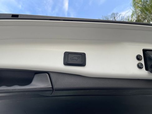 Used 2025 Toyota RAV4 XLE image 24