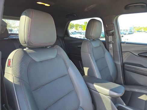 Used 2023 Chevrolet TrailBlazer RS w/ Convenience Package image 11