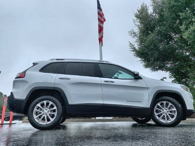 Used 2020 Jeep Cherokee Latitude FWD image 9