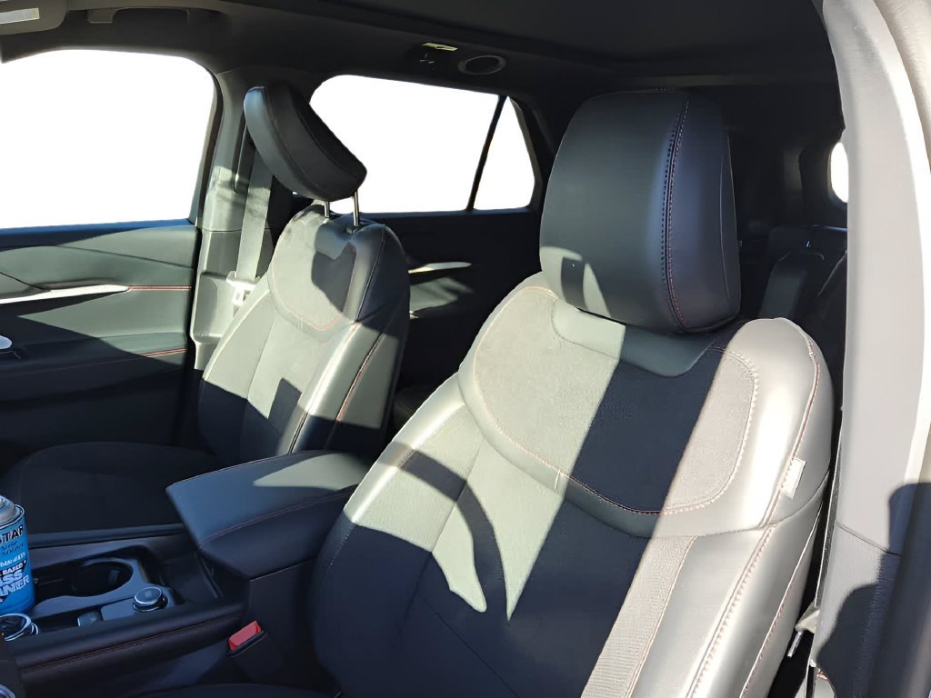 Used 2025 Ford Explorer ST w/ Sun And Sound Package AWD/4WD image 9