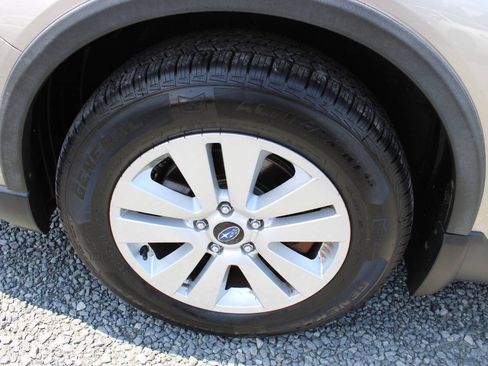 Used 2015 Subaru Outback 2.5i Premium AWD/4WD image 25