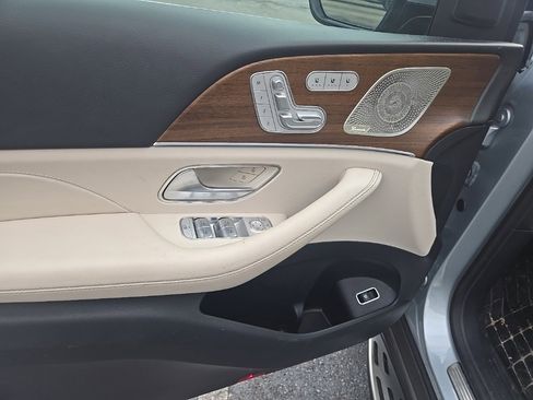 Used 2023 Mercedes-Benz GLE 350 4MATIC image 10