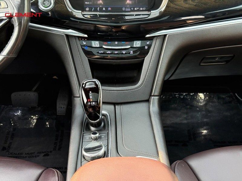 Used 2023 Cadillac XT6 Premium Luxury w/ Technology Package AWD/4WD image 21