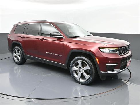 Used 2022 Jeep Grand Cherokee L Limited image 2