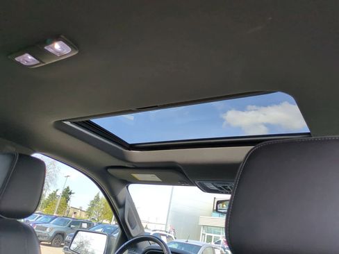 Used 2019 Chevrolet Silverado 1500 High Country w/ Z71 Off-Road Package image 22