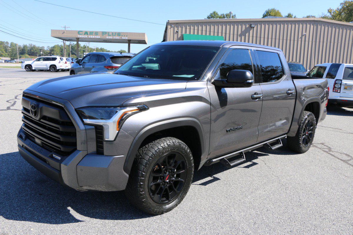 Used 2023 Toyota Tundra SR5 w/ SR5 Premium Package AWD/4WD image 1