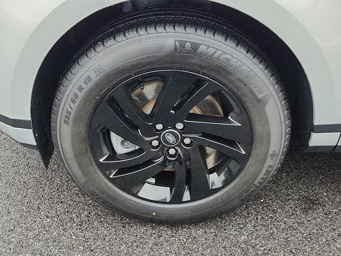 Certified 2026 Land Rover Range Rover Evoque S AWD/4WD image 9