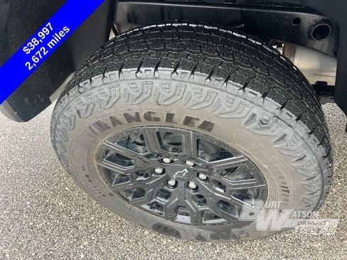 Used 2025 Chevrolet Colorado Trail Boss image 22