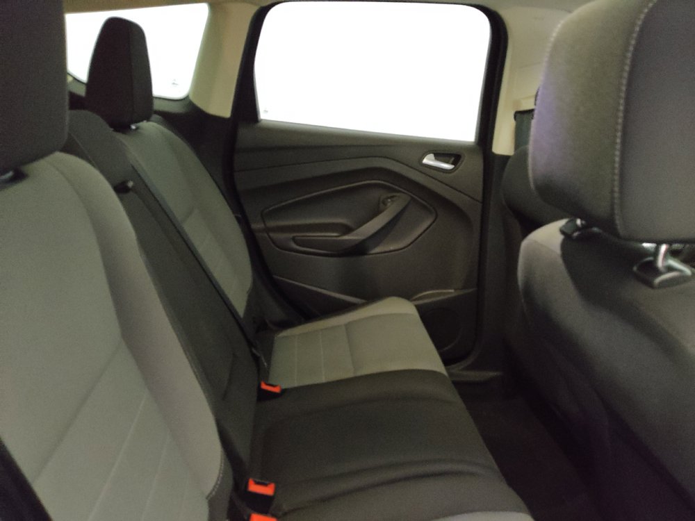 Used 2016 Ford Escape SE w/ SE Cold Weather Package AWD/4WD image 19