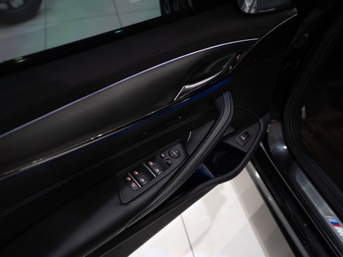 Used 2020 BMW M5 w/ Executive Package image 6